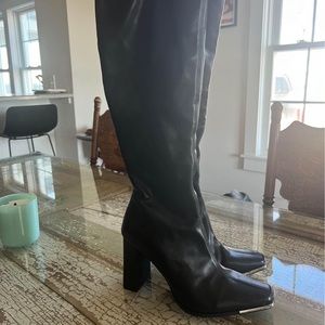 Never worn Steve Madden fedora boot
